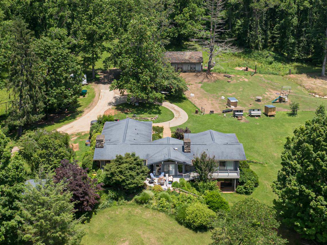 The property is minutes away from Asheville.