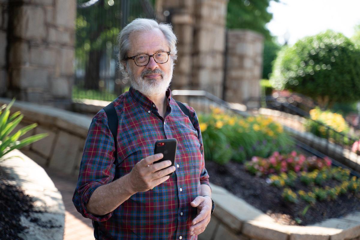 Tom Hanchett has created a series of walking tours in neighborhoods around Charlotte.