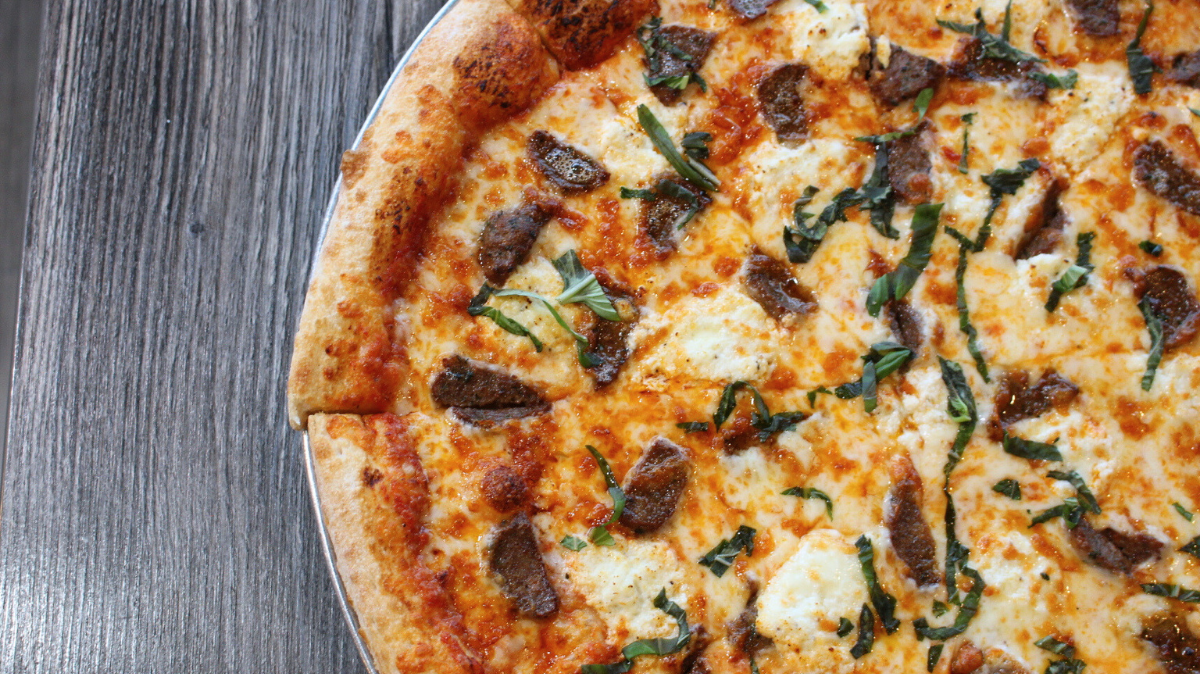 Empire Pizza is moving into the space at 8500 Pineville-Matthews Road in South Charlotte.