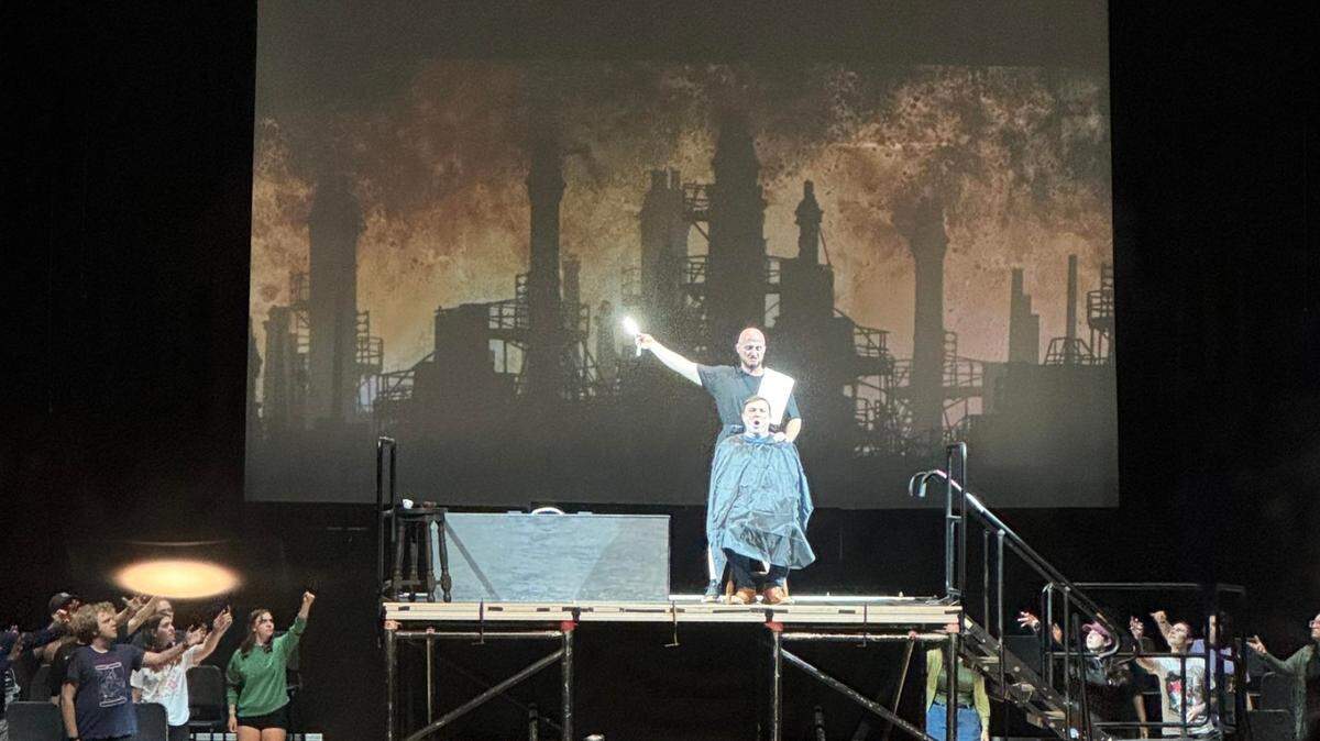 Chris Smeltzer stars as Sweeney Todd in Queens University of Charlotte’s production that opens this weekend.