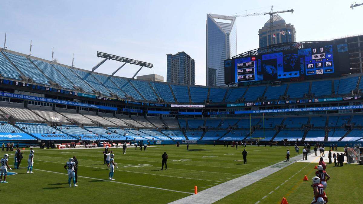 The Carolina Panthers warm up prior to playing the Arizona Cardinals at Bank of America Stadium in Charlotte, NC on Sunday, October 4, 2020.
