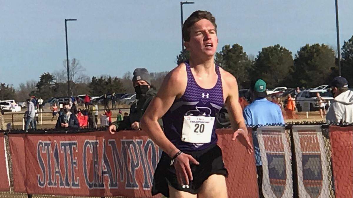 Ardrey Kell’s Murphy Smith won the NCHSAA 4A cross-country state title Friday.