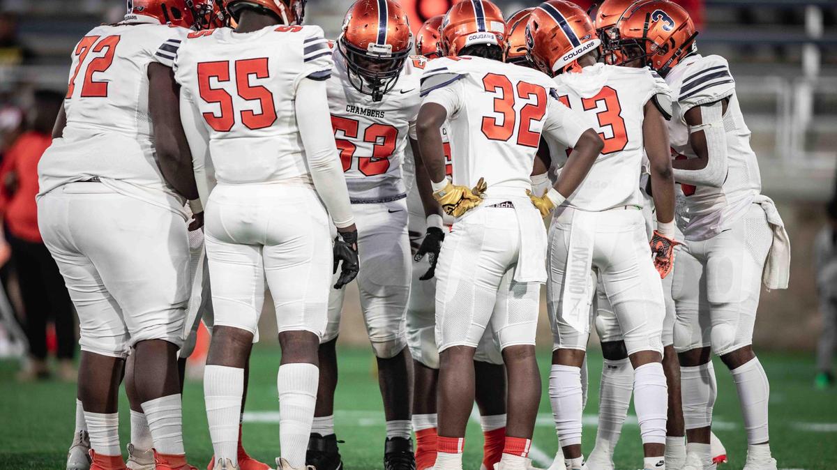 The Hough Huskies would defeat conference rival the JC Cougars 16-10 at Memorial Stadium Friday September 24, 2021.
