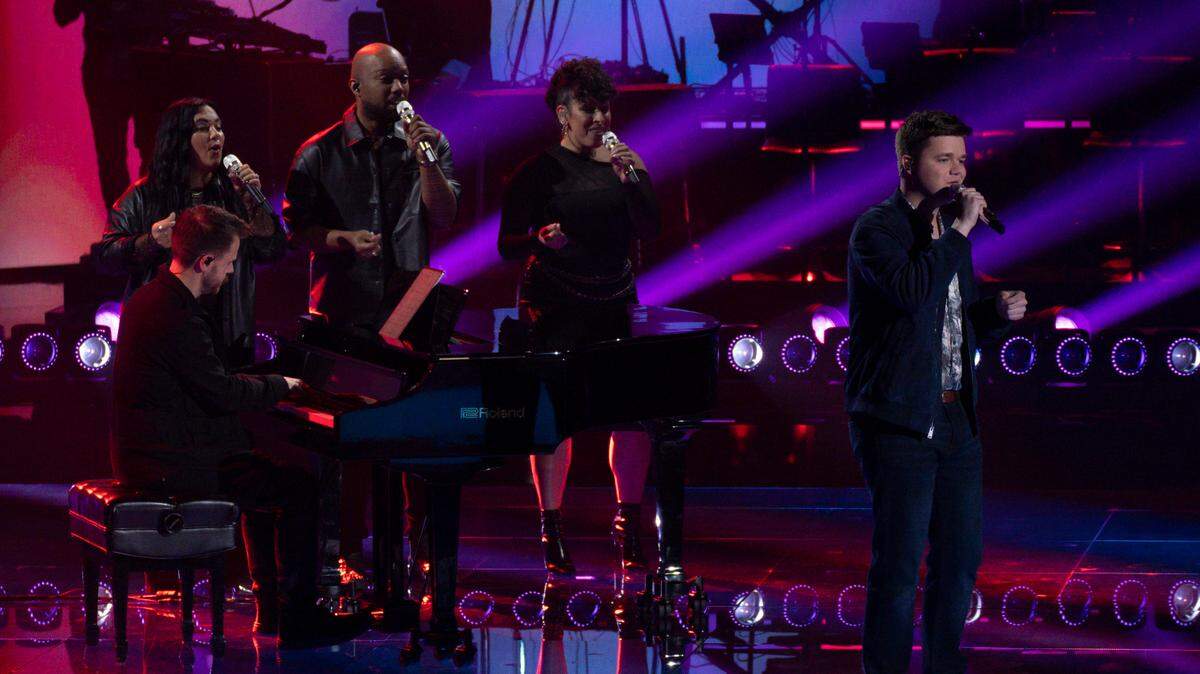 Josh King in the April 27 episode of “American Idol” on ABC.