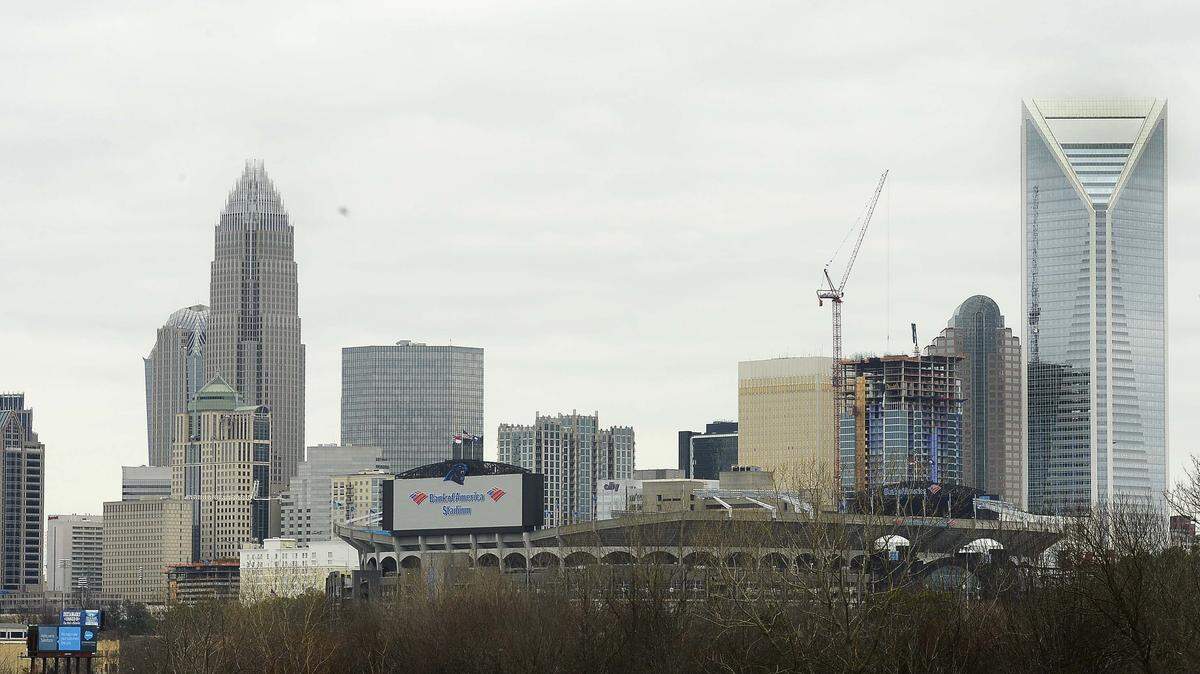 A new federal rule is making public companies in Charlotte and elsewhere divulge what they pay their average workers, revealing for the first time how they compensate their rank and file.
