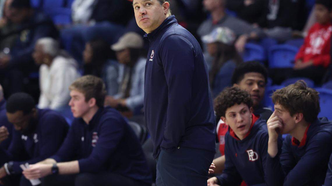 Providence Day promotes Jonathan McIntyre to head boys’ basketball coach