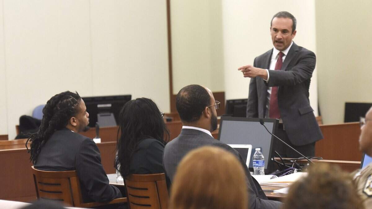Assistant District Attorney Glenn Cole points at the defendant, Rayquan Borum, during the prosecutions opening statements.
The trial of Rayquan Borum for the fatal shooting of Justin Carr began in courtroom 5370 under the direction of Judge Gregory Hayes on Monday, Feb. 25, 2019.