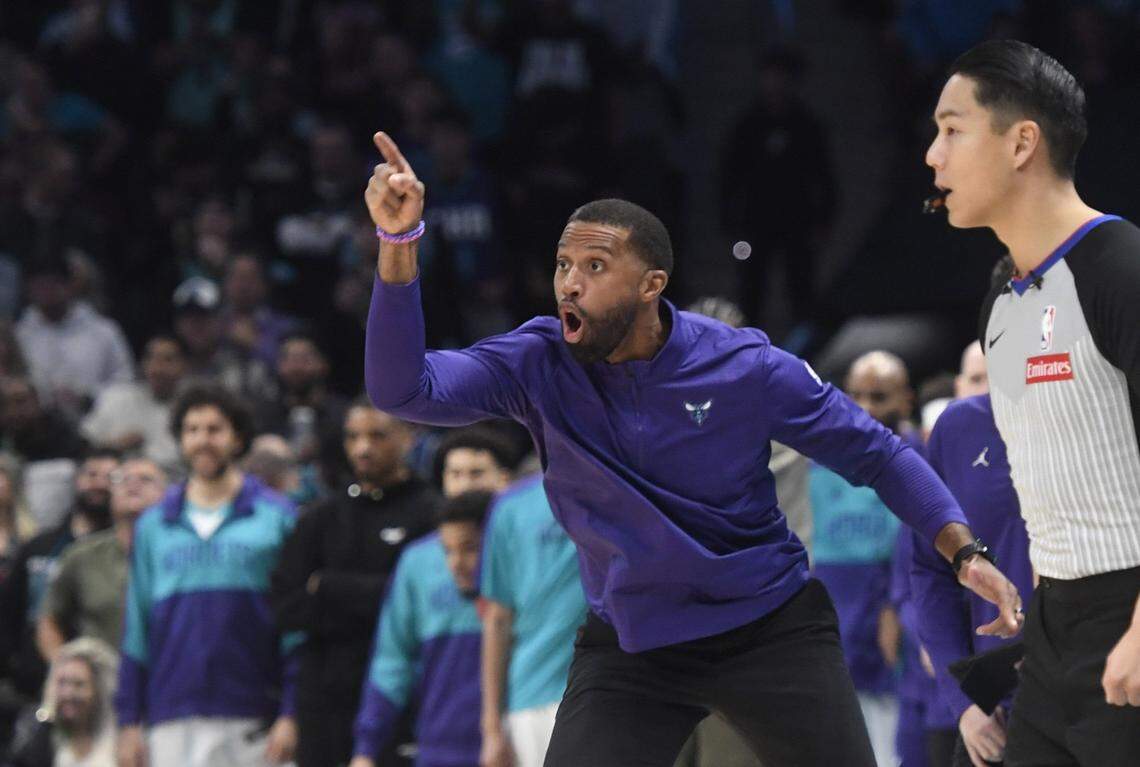 Charlotte Hornets head coach Charles Lee reacts during the second half against the Miami Heat at the Spectrum Center.