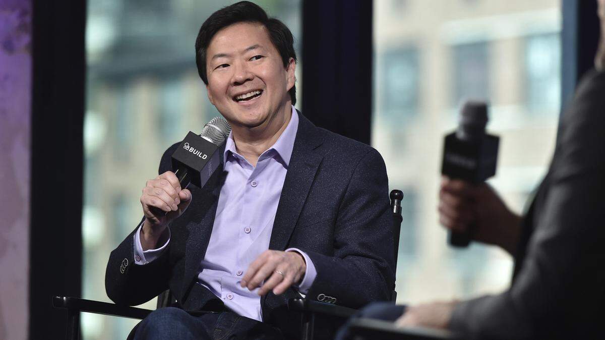Actor Ken Jeong is being credited with putting his UNC Chapel Hill medical school training to use in helping a fan who went into a seizure at a show in Phoenix over the weekend.