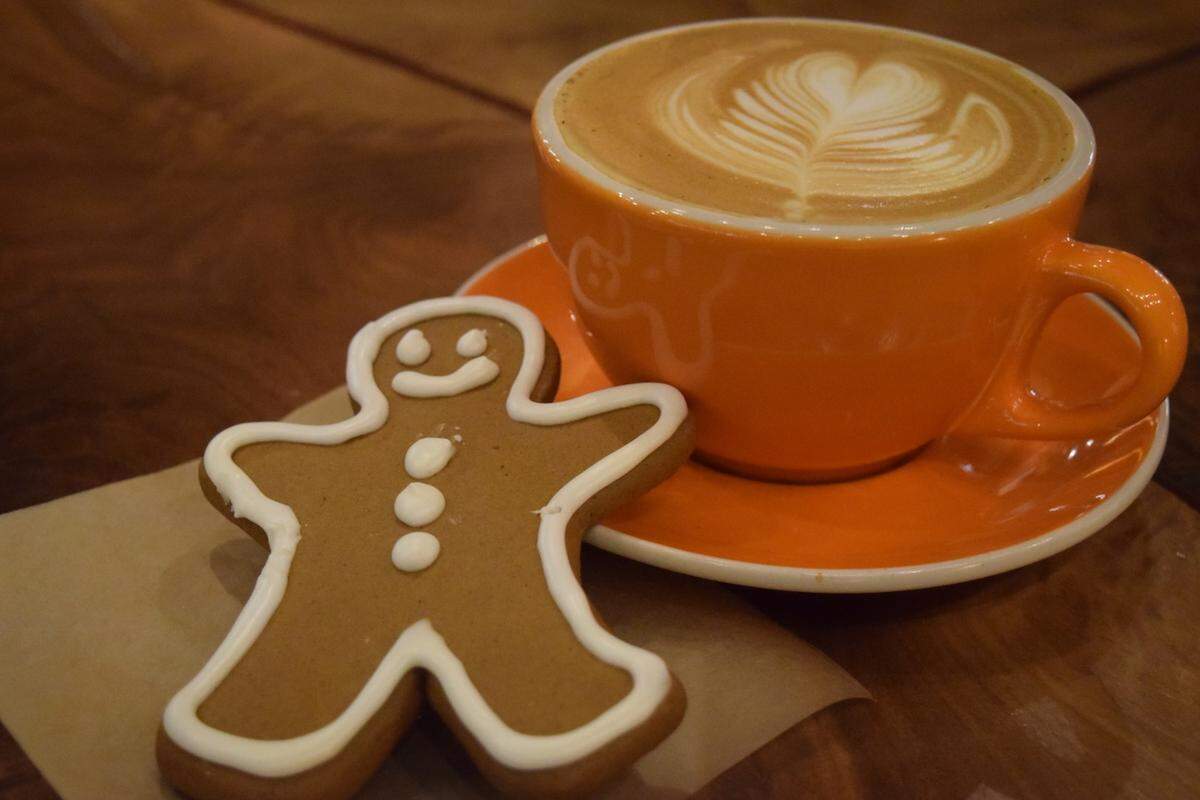 The Gingerbread Latte at Smelly Cat is made with gingerbread syrup, molasses and whole spices, espresso and milk.