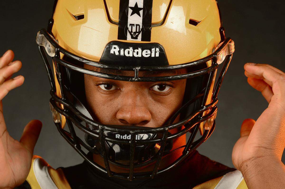 Lincolnton Wolves linebacker Jalaythan Mayfield on Tuesday, December 9, 2025.