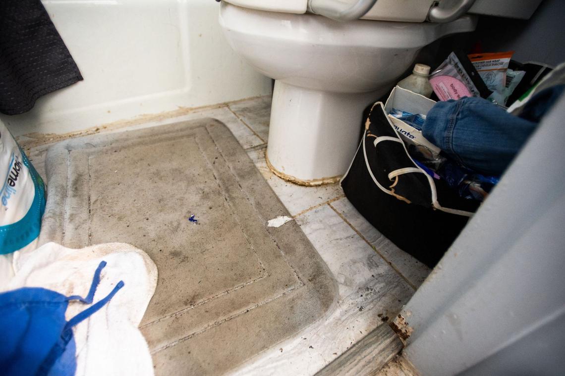 Ellen Miller and Eveco Haggins moved into the Lamplighter Inn in Charlotte for supportive housing. Instead they got high rent and bad conditions.