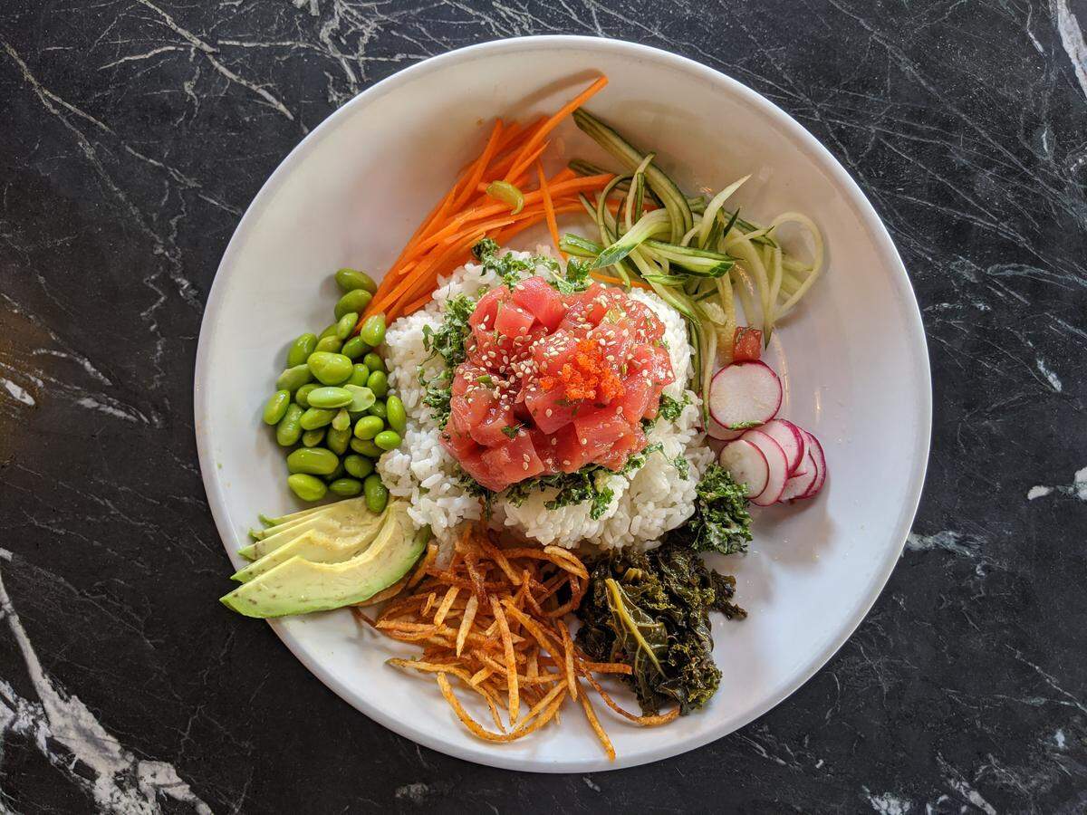 At STIR, executive chef Mathew Turney will oversee operations in the kitchen and at the raw bar, which will feature poke, fresh oysters from North Carolina and traditional Mexican and Peruvian ceviche.
