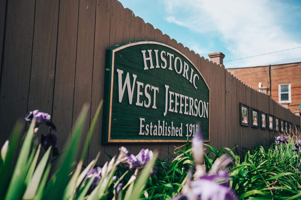 West Jefferson’s quaint downtown is filled with locally-owned shops and boutiques, art galleries and antique shops.
