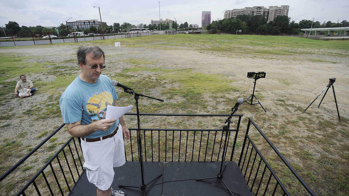 New skyscrapers, light rail, many more people: Charlotte’s been booming since 2012 DNC