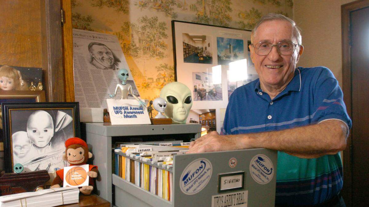 George Fawcett, dean of N.C. UFO investigators, 76 at the time and recuperating from knee operations, shown in 1998.