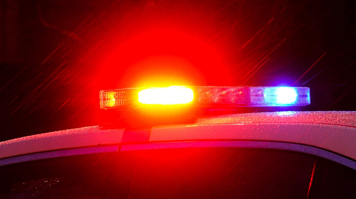 While clearing a roadway of construction materials, an officer heard yells for help and soon happened upon a bloodied and tied woman on an Oregon bridge, authorities said. 