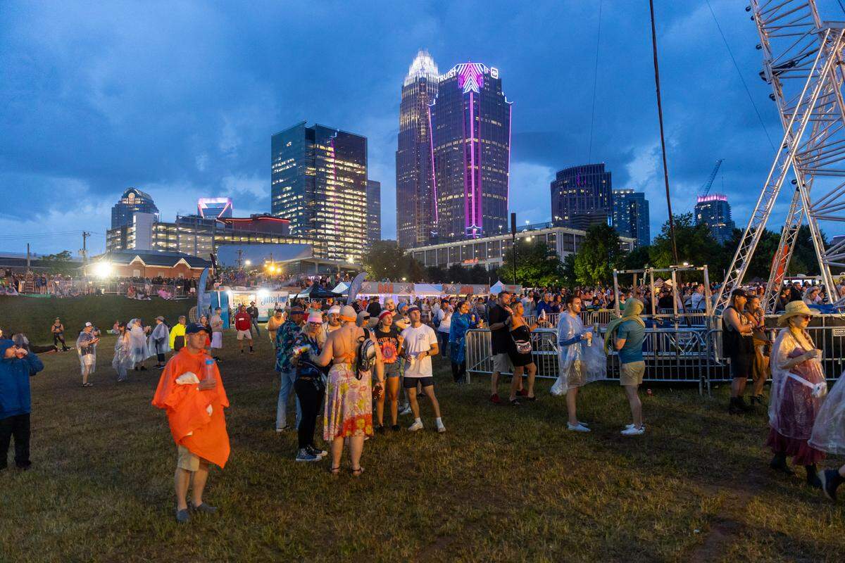 Lovin’ Life Music Fest.