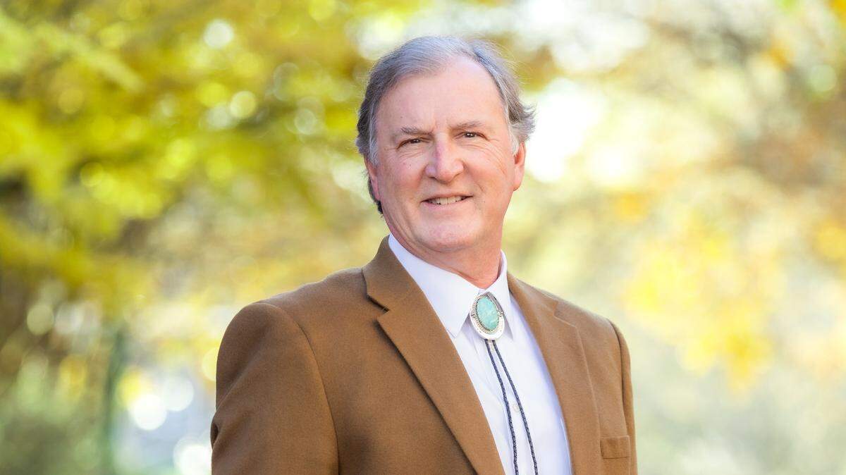 Union County Commissioner Gary Sides announced his resignation from the board Monday, April 6.