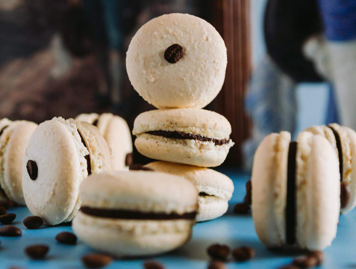Treat dad to specialty macaron flavors, including Cinnamon Coffee Cake, Cup O’ Joe and Maple Bacon.