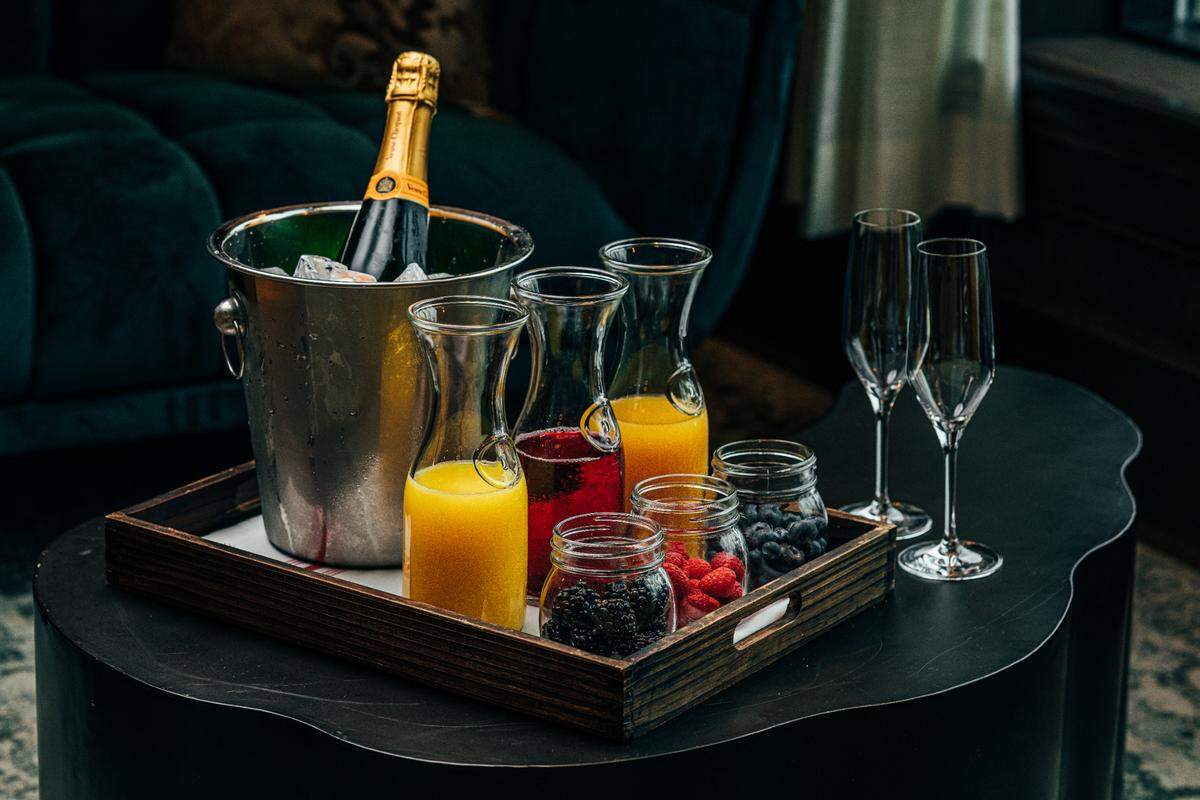 The Mimosa Tray at Link & Pin.