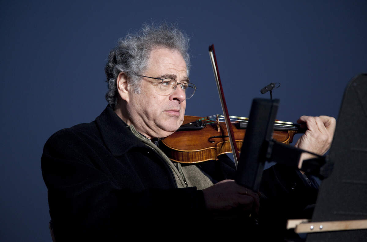 Violinist Itzhak Perlman will be in Charlotte in October to perform Mendelssohn with the Charlotte Symphony.