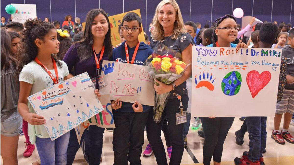 Principal of Pineville’s Sterling Elementary School is the Charlotte-Mecklenburg Schools principal of the year.