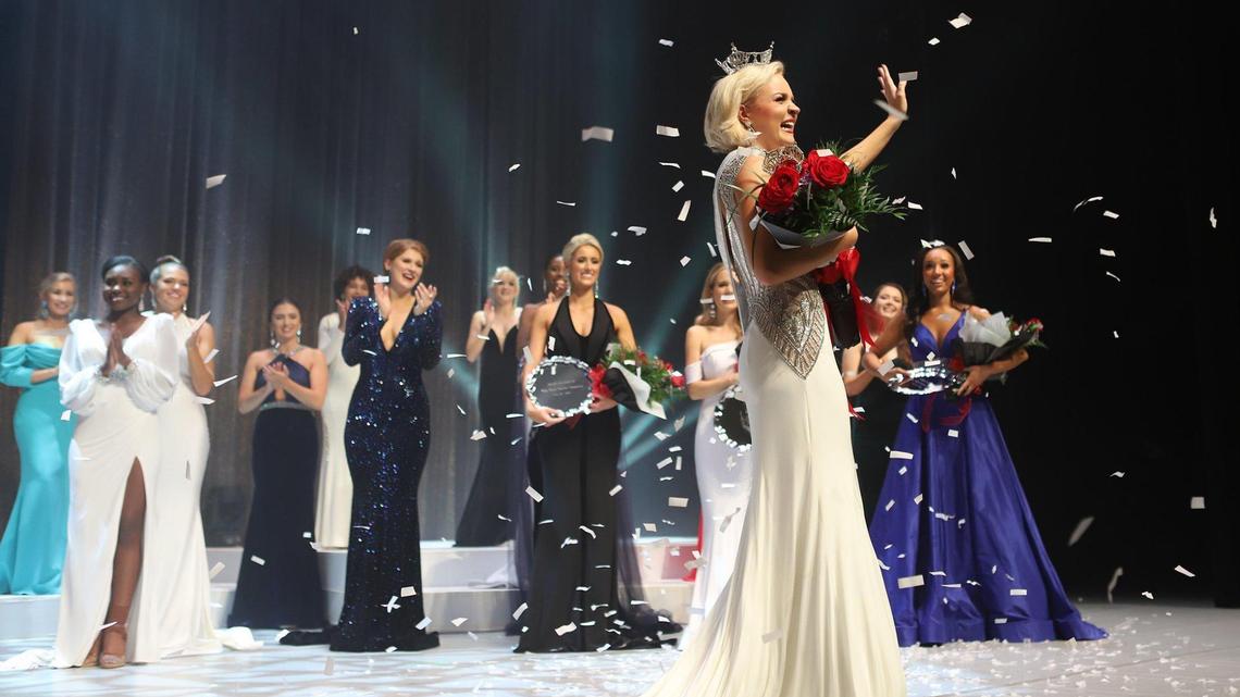 Carli Batson crowns Miss North Carolina on Saturday at the High Point Theatre in High Point, N.C.