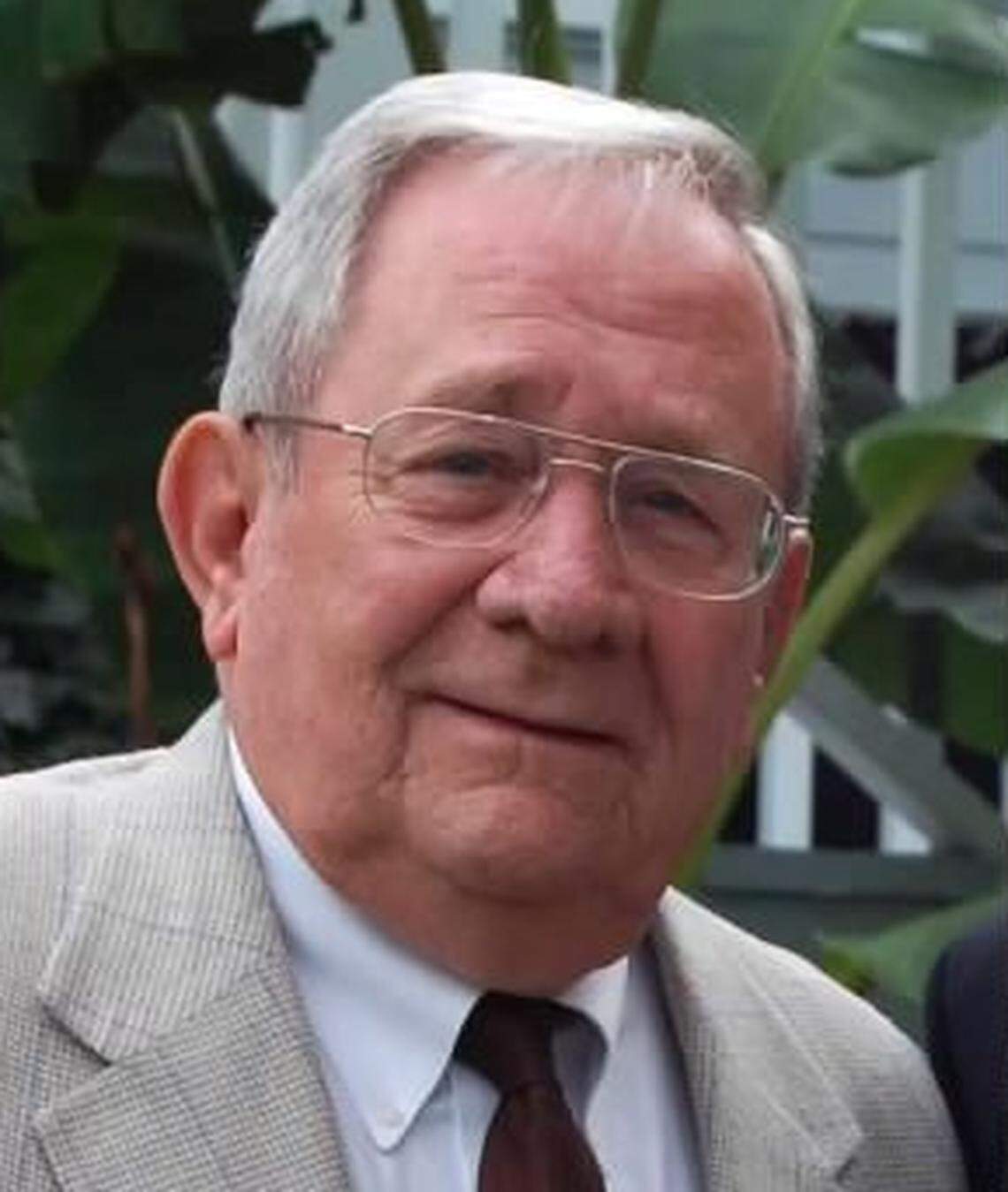 Flight 212 survivor Charles Weaver