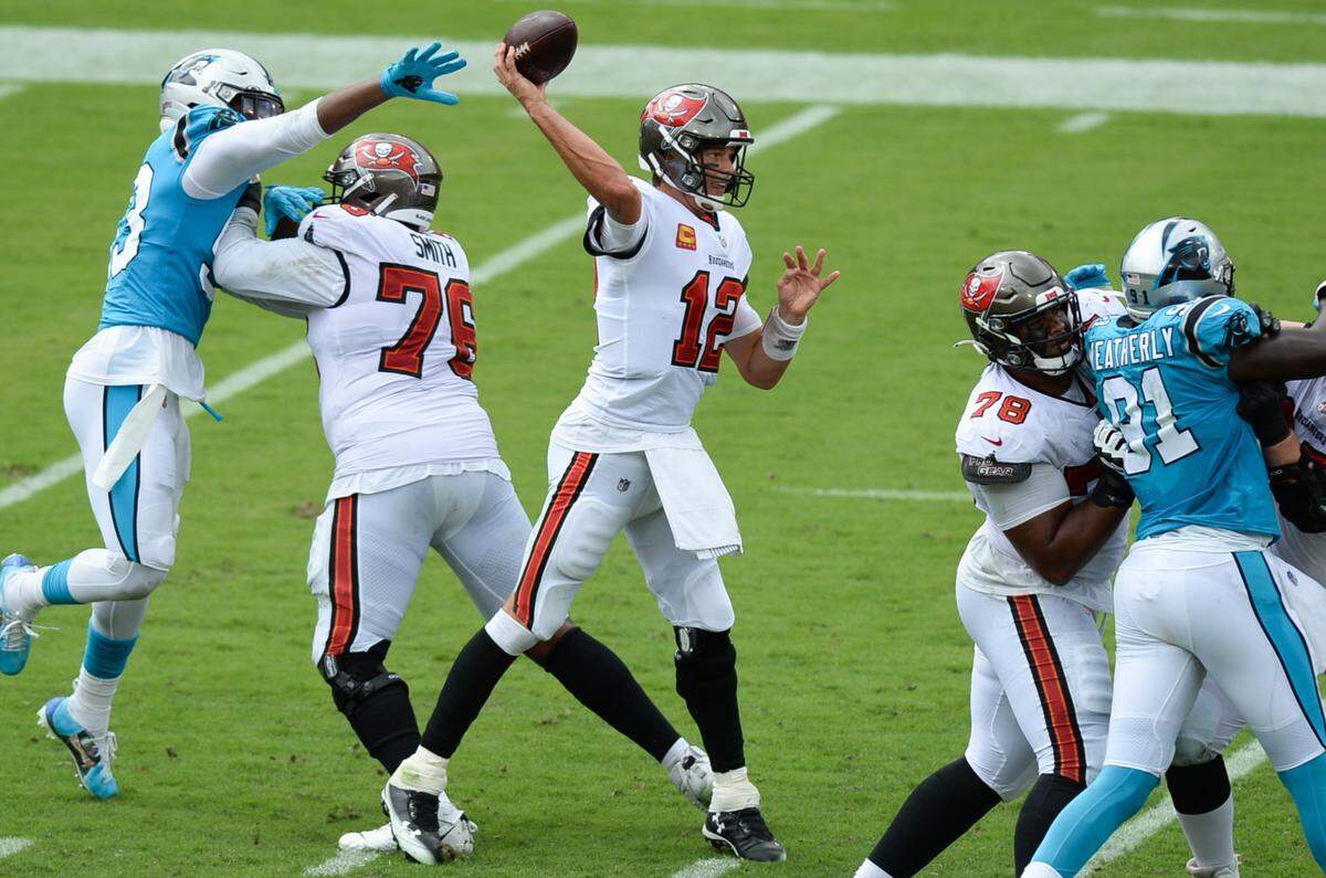 Tampa Bay Buccaneers quarterback Tom Brady (12) throws against the Carolina Panthers during the first quarter Raymond James Stadium on Sunday, September 20, 2020, in Tampa Bay, Florida.