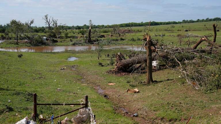 Tornado Destroys Up to 50 Homes in Enid as Residents Rally | Charlotte ...