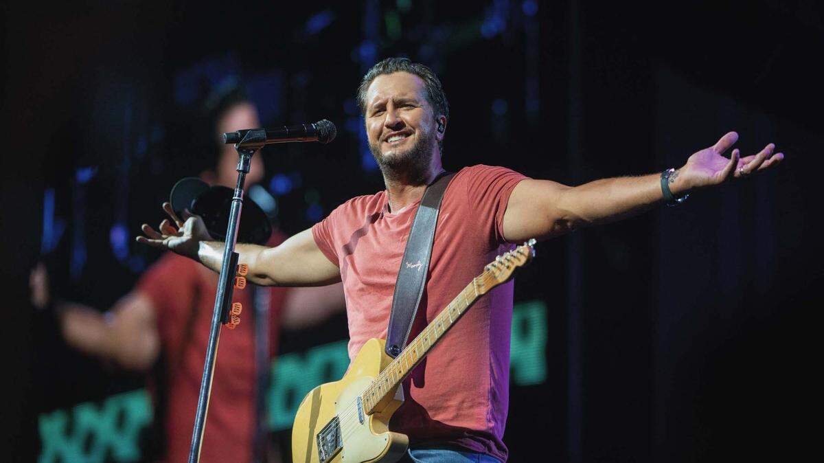 Luke Bryan performs at PNC Music Pavilion on Friday night in Charlotte.