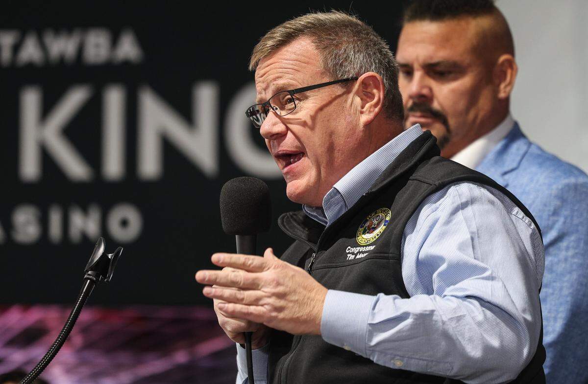 Congressman Tim Moore delivers remarks at the “topping off” ceremony on Monday, Oct. 27, 2025, for the $1 billion Catawba Two Kings Casino. 