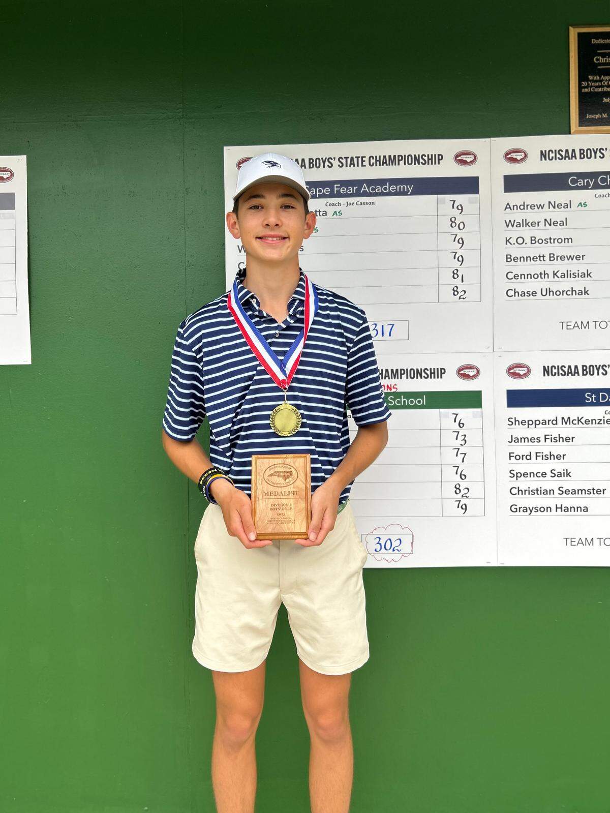 Charlotte Latin freshman Aston Lee is the 2023 NCISAA Division I state golf champion