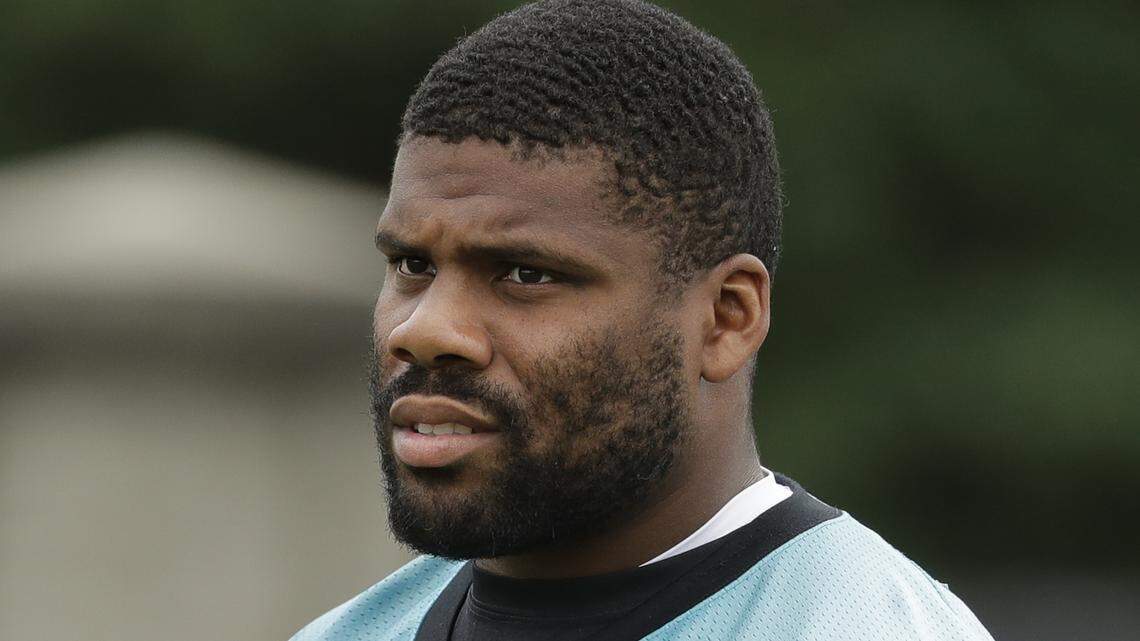 Carolina Panthers’ Daryl Williams will hit free agency next spring if a contract extension doesn’t get done. A league source recently told the Observer that it would be “shocking” if it did by training camp in July. (AP Photo/Chuck Burton)