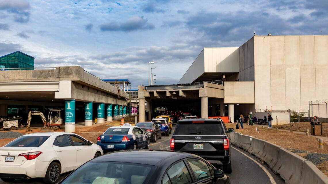 $518 million CLT airport lobby expansion plan approved. Here’s what happens next.