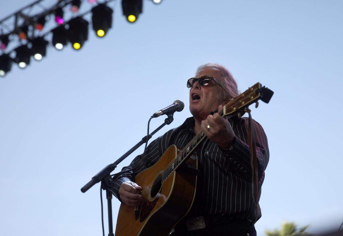 Don McLean, seen here in a 2014 file photo, is a fan of Encore’s buses.