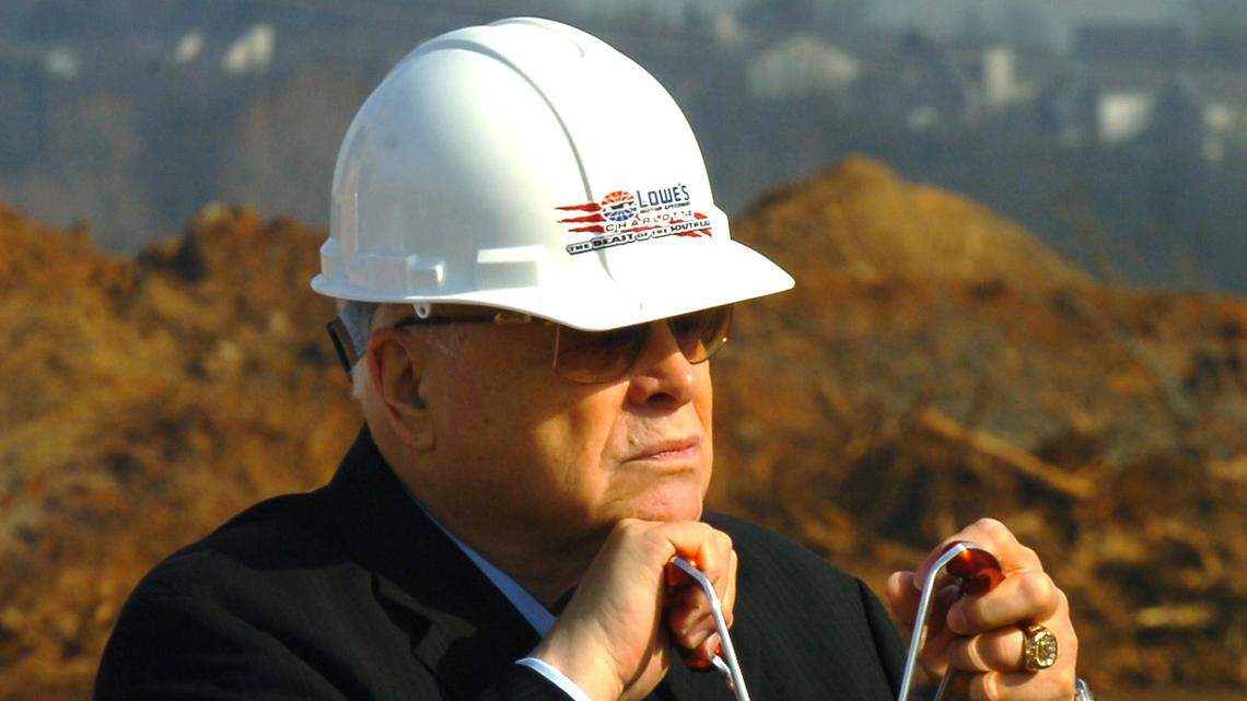 NASCAR world reacts to Bruton Smith’s death. Few ‘made a bigger impact to help the sport grow’