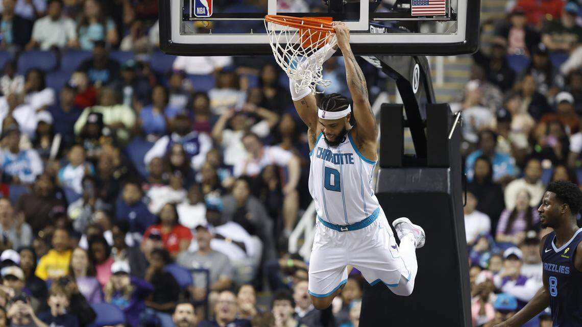 Hornets mailbag: Concerns at center and could these two players be traded?