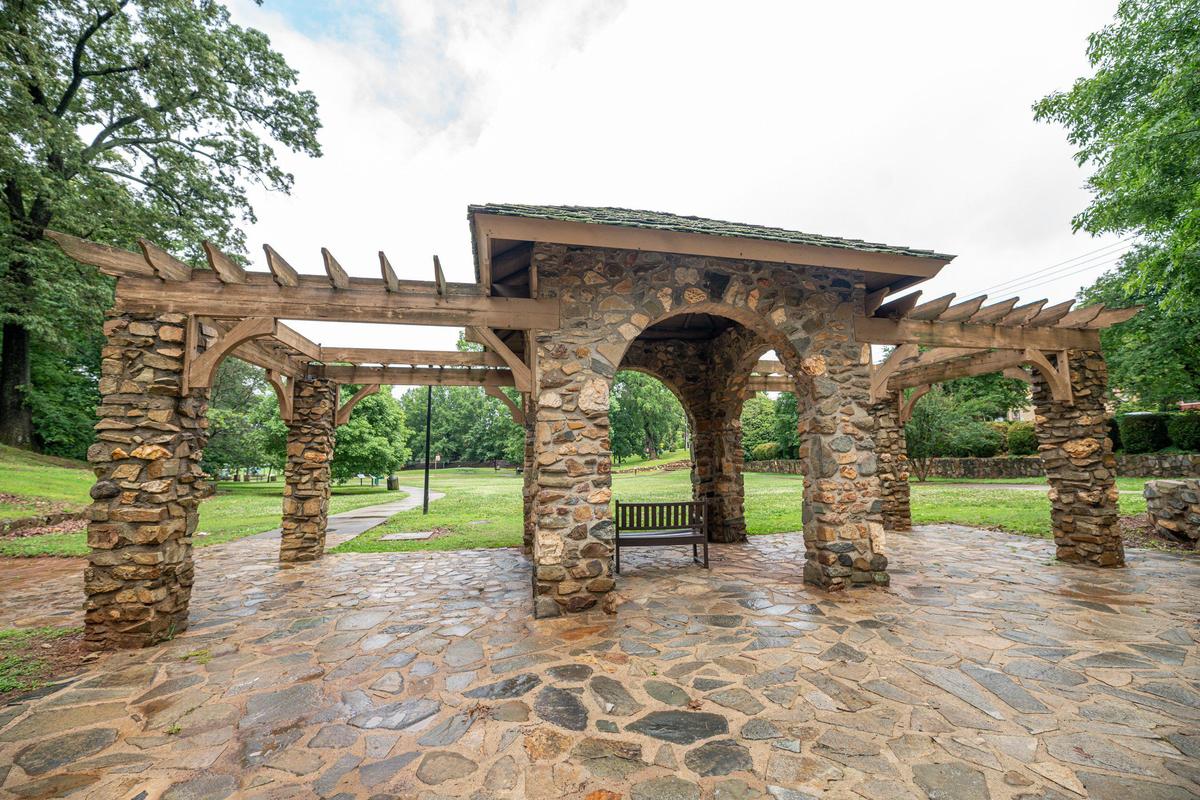 The Alhelger Memorial was built in 1931 at Independence Park in the Elizabeth neighborhood. The park was designated a Charlotte Mecklenburg Historic Landmark in 1980. It is part of the walking tour developed by local historian Tom Hanchett.