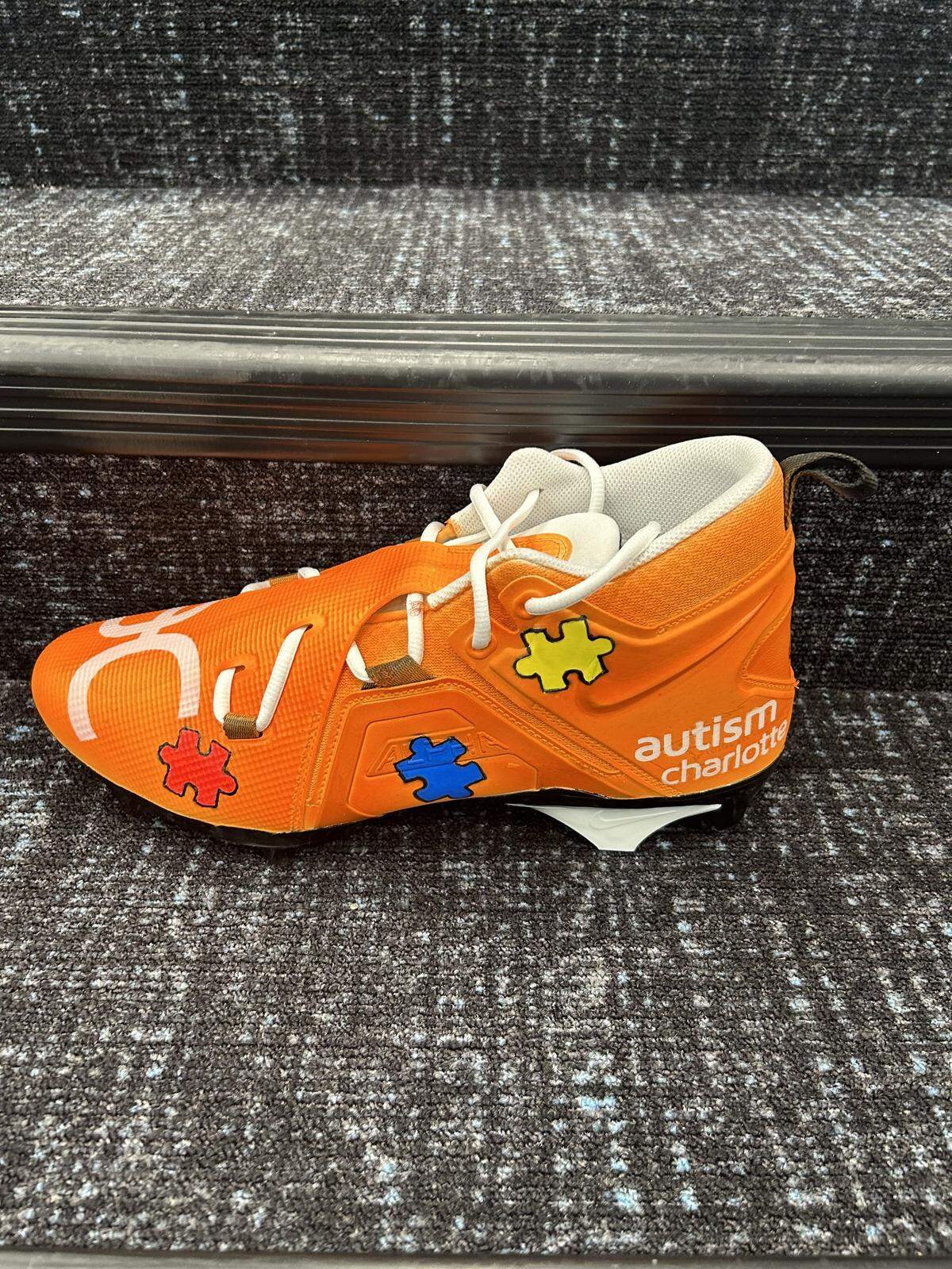Carolina Panthers tight end Tommy Tremble will wear custom-made cleats with the Autism Charlotte logo designed on the footwear in Week 14’s matchup against the New Orleans Saints.