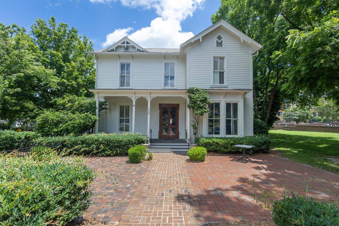 Spaghett sits on 10th Street in Charlotte, where Poplar once operated.