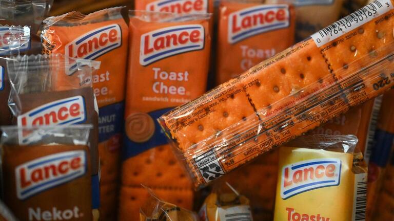 Campbell’s quietly redesigned Charlotte’s Lance crackers to ditch artificial dyes