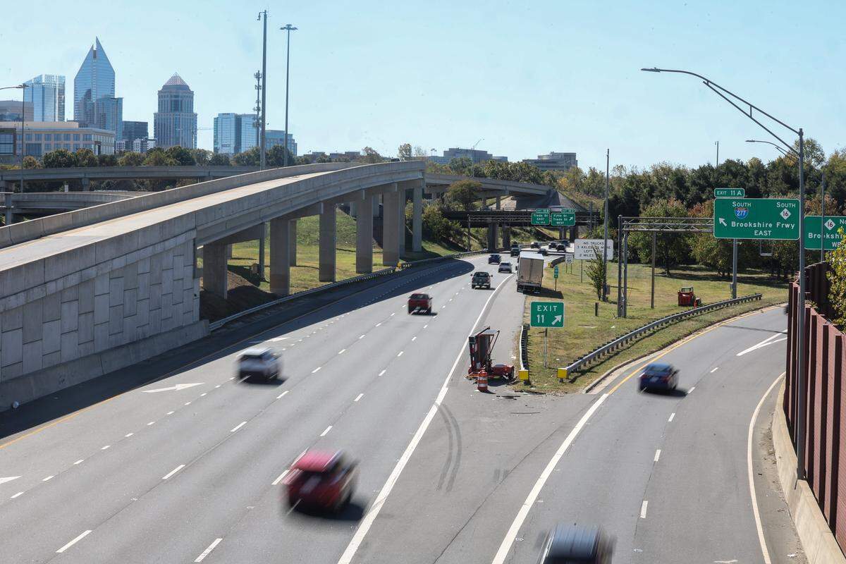 A view of Interstate-77 South from the Oaklawn Avenue bridge in Charlotte on Thursday, October 23, 2025. The bridge may be torn down in the near future for an expansion of I-77.
