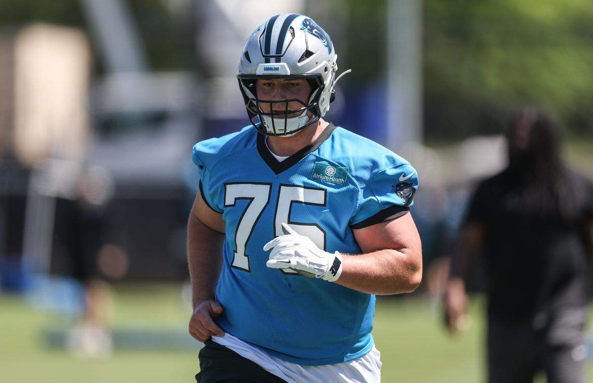 Offensive lineman Sam Hecht takes part in Carolina Panthers rookie minicamp on Friday, May 8, 2026.
