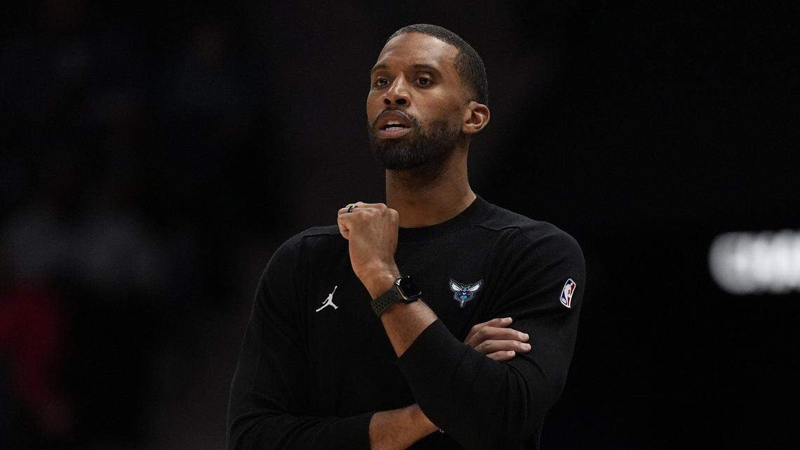 What Charles Lee says about key Hornets’ topics as training camp nears