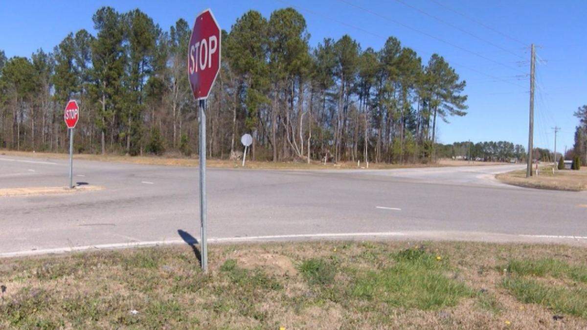 The intersection of Malpass Corner and HWY 421 in Wilmington, NC. A 911 dispatcher has been accused of failing to report a downed stop sign in 2017 at the dangerous intersection where someone died three days later, a lawsuit claims.