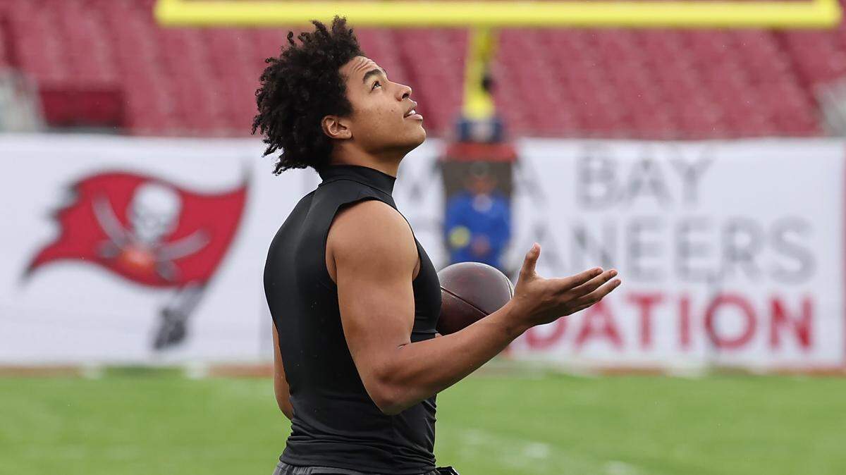 Carolina Panthers wide receiver Jalen Coker looks to the sky as rain drops begin to fall at Raymond James Stadium in Tampa, FL.on Saturday, January 3, 2026. The Panthers play the Tampa Bay Buccaneers in the team’s final regular season game.