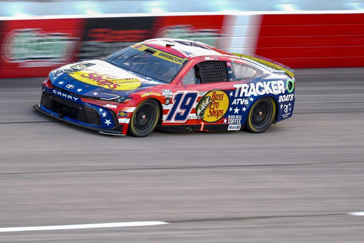 Aug 31, 2025; Darlington, South Carolina, USA; NASCAR Cup Series driver Chase Briscoe (19) during the Cookouts Southern 500 at Darlington Raceway.