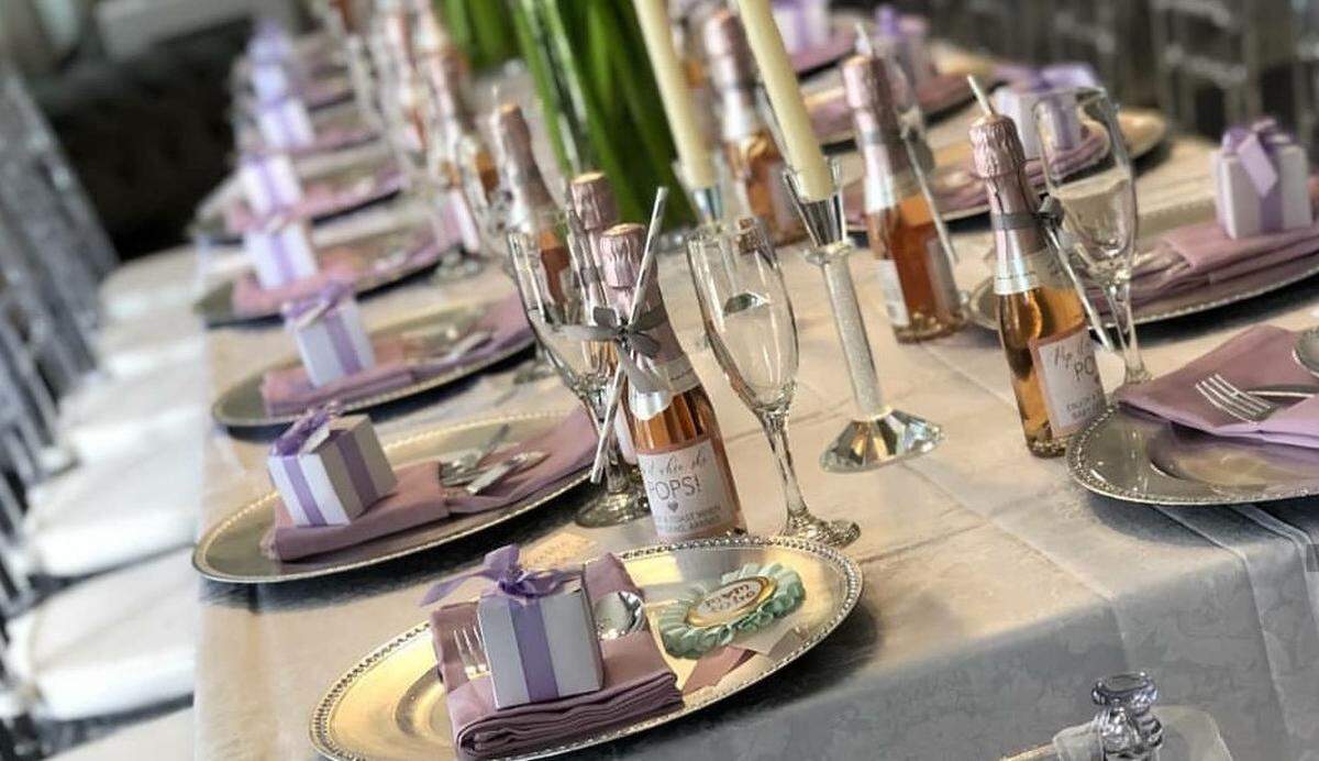 Chef’s Kitchen caters birthdays, private events, weddings and resident events.
